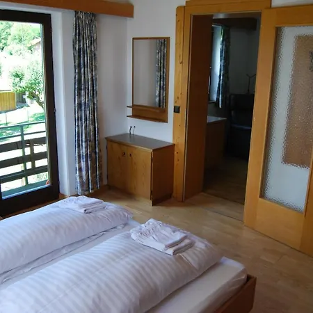 Gaestehaus Pernull Hermagor-Pressegger See