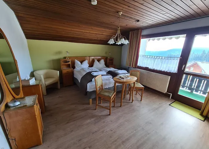 Gaestehaus Pernull Πανσιόν 4*