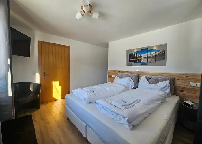Πανσιόν Gaestehaus Pernull 4*