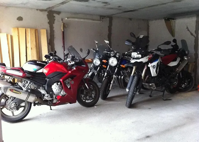 Πανσιόν Gaestehaus Pernull Hermagor-Pressegger See