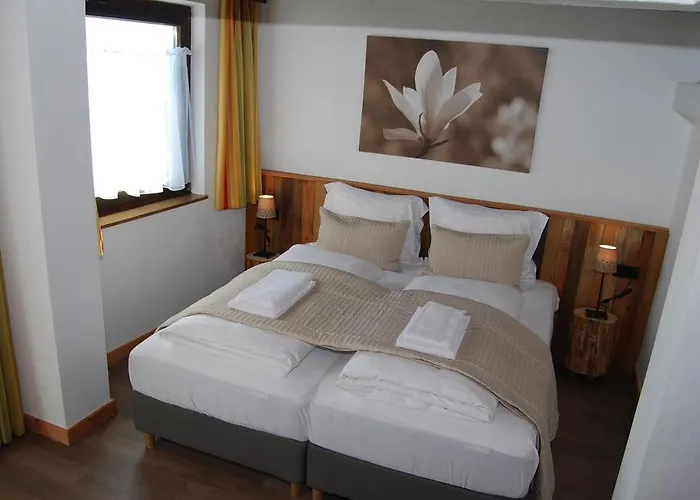 Gaestehaus Pernull Πανσιόν 4*