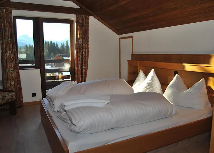 Gaestehaus Pernull 4*